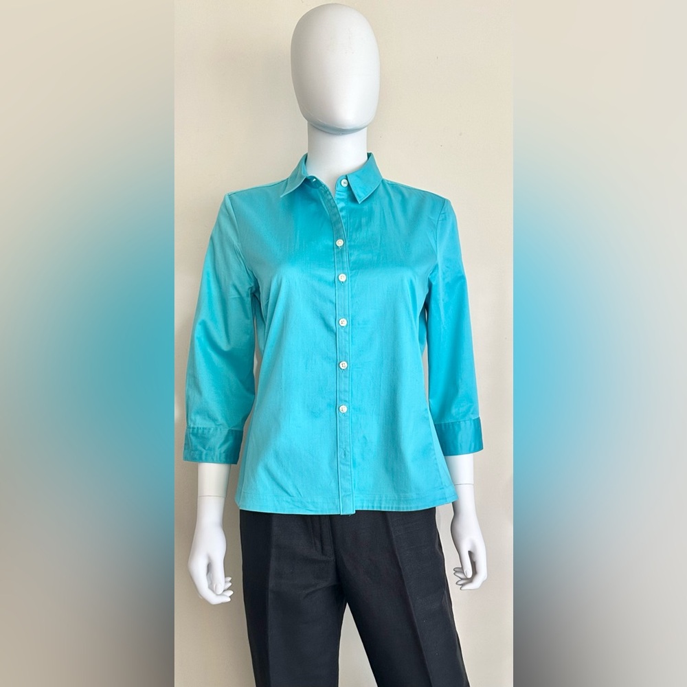 Banana Republic Fitted Petite Size M Stretch Aqua Blue Button-Down Shirt